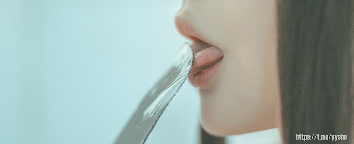 动漫美女隐私打扑克视频_超清免费观看