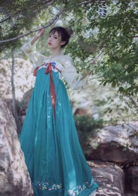 欧美黄色小视频_DVD电影免费在线